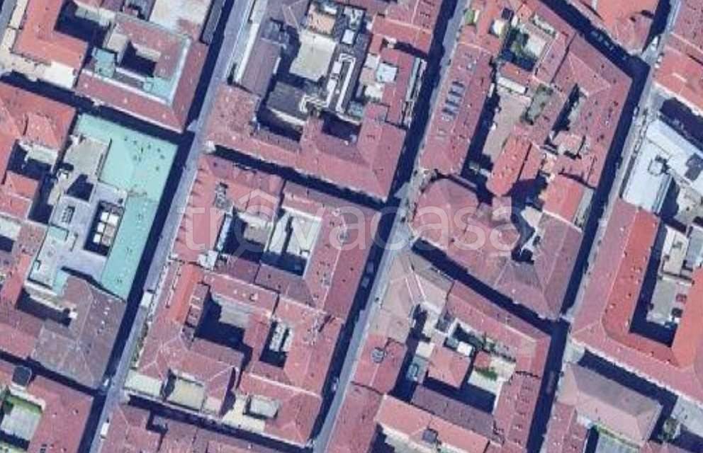 negozio in vendita ad Alessandria