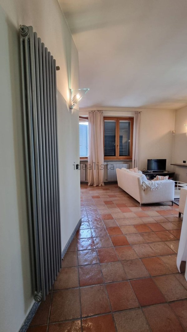 casa indipendente in vendita ad Alessandria in zona Orti