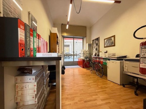 locale commerciale in vendita ad Alessandria in zona Piazza Garibaldi