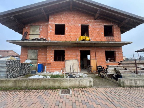 casa indipendente in vendita ad Alessandria