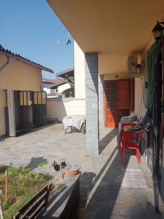 casa indipendente in vendita ad Alessandria in zona Castelceriolo