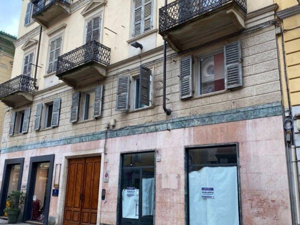negozio in vendita ad Alessandria