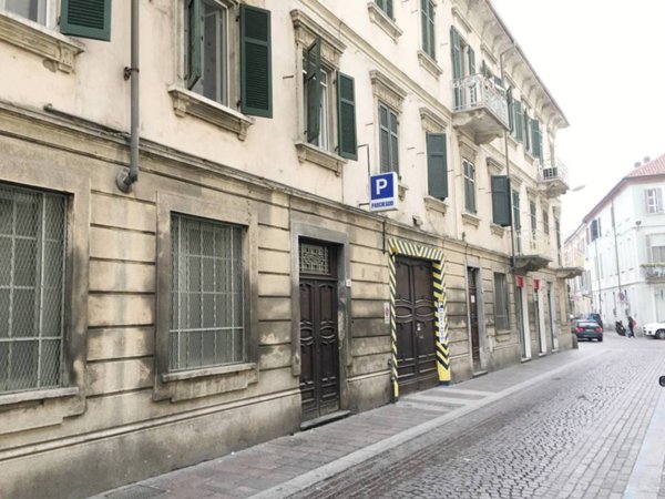appartamento in vendita ad Alessandria in zona Borgo Rovereto