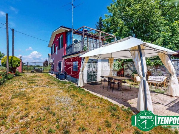 casa indipendente in vendita ad Alessandria in zona San Giuliano Nuovo