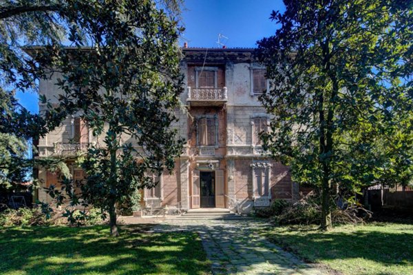 casa indipendente in vendita ad Alessandria in zona Mandrogne