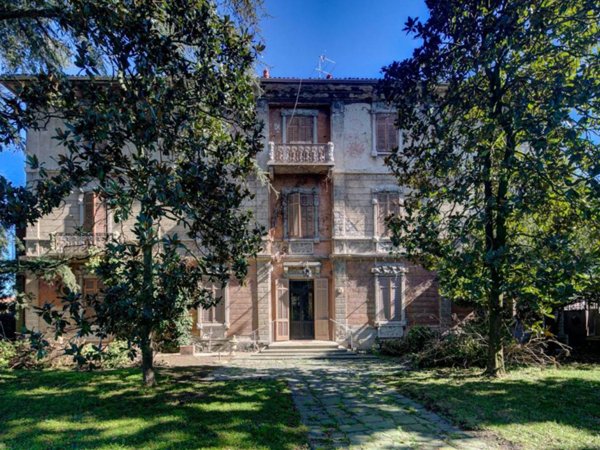 casa indipendente in vendita ad Alessandria in zona Litta Parodi