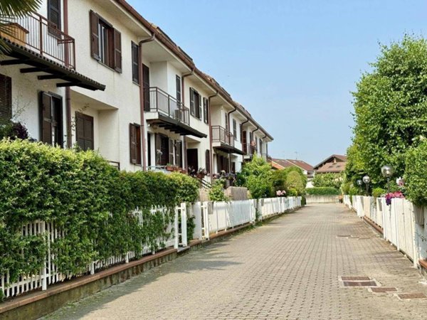 casa indipendente in vendita ad Alessandria in zona Il Cristo