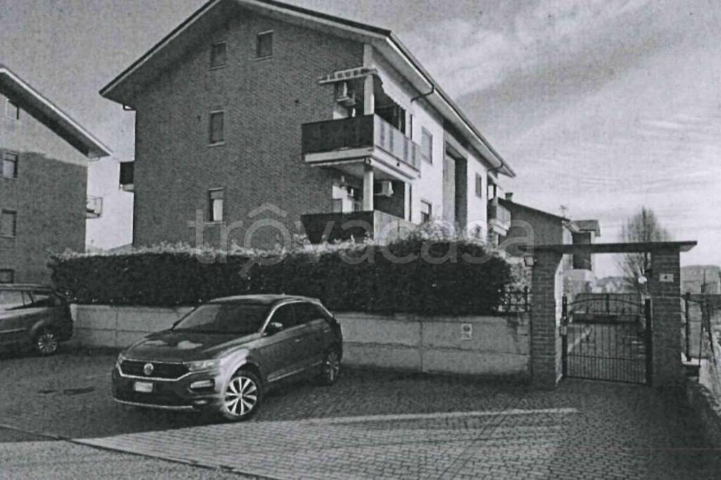 appartamento in vendita ad Alessandria in zona Spinetta Marengo