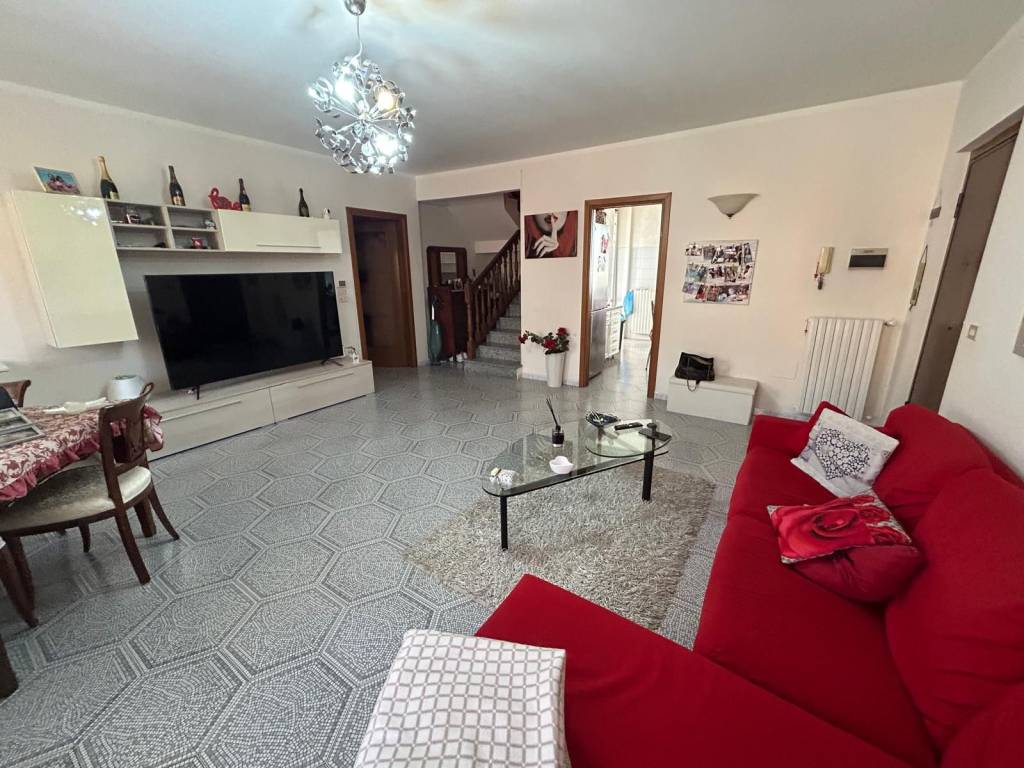 appartamento in vendita ad Alessandria in zona Casalbagliano