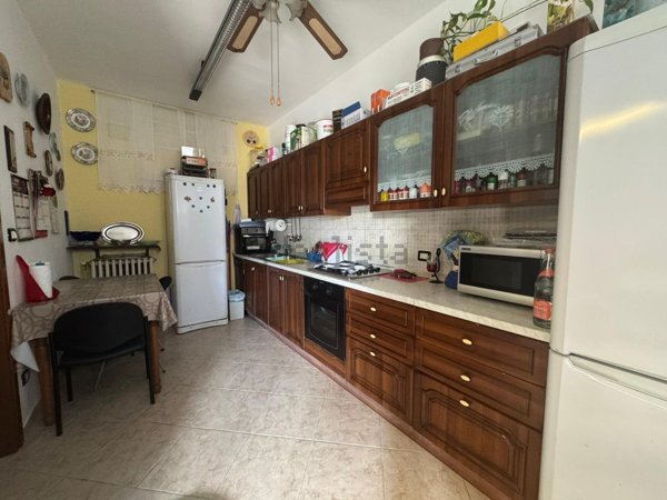casa indipendente in vendita ad Alessandria in zona Piazza Garibaldi