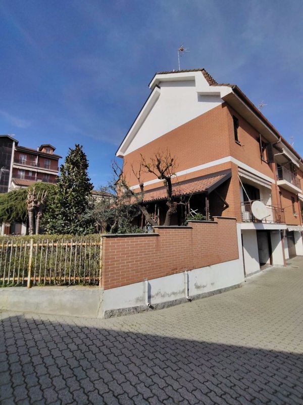 casa indipendente in vendita ad Alessandria in zona Il Cristo