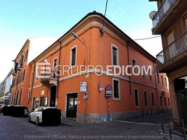 negozio in vendita ad Alessandria