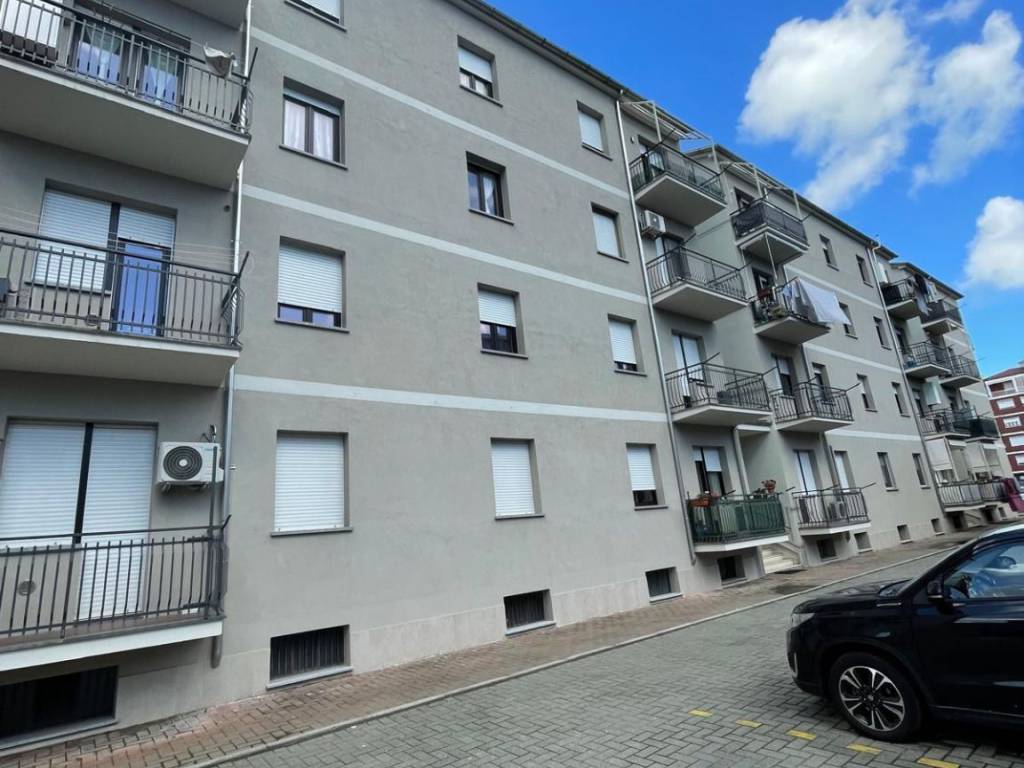 appartamento in vendita ad Alessandria in zona Borgo Rovereto