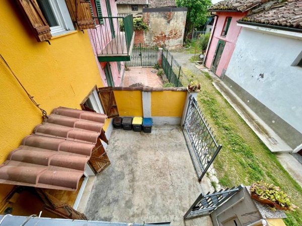 casa indipendente in vendita ad Alessandria