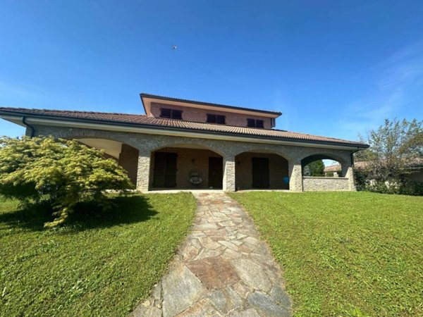 casa indipendente in vendita ad Alessandria