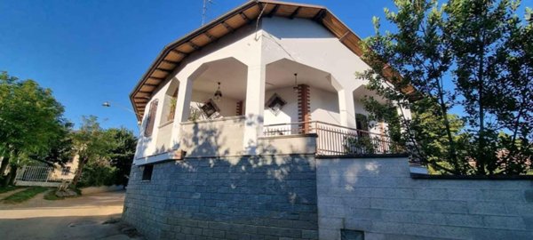 casa indipendente in vendita ad Alessandria