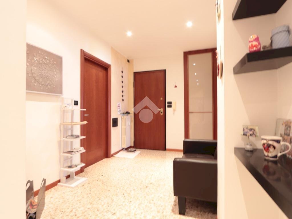 appartamento in vendita ad Alessandria in zona Casalbagliano