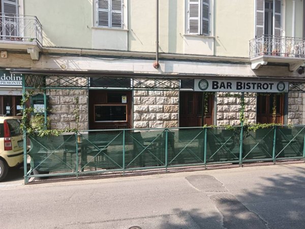 negozio in vendita ad Alessandria