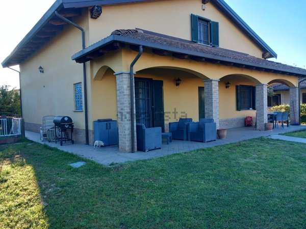 casa indipendente in vendita ad Alessandria in zona San Giuliano Nuovo