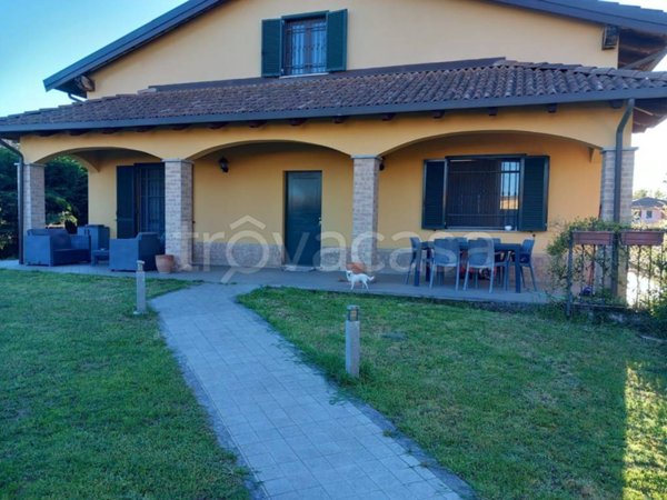 casa indipendente in vendita ad Alessandria in zona San Giuliano Nuovo
