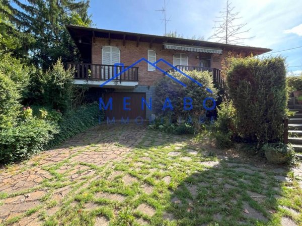 casa indipendente in vendita ad Alessandria in zona Valmadonna