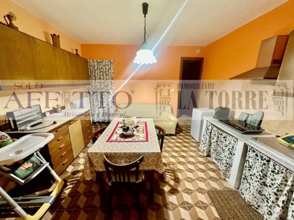 casa indipendente in vendita ad Alessandria in zona Piazza Garibaldi