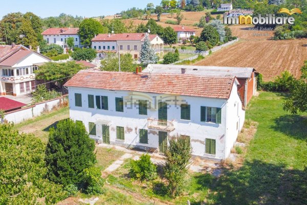 casa indipendente in vendita ad Alessandria in zona Valmadonna