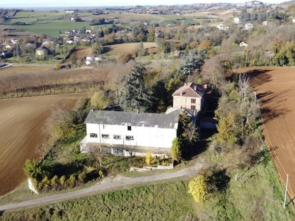 casa indipendente in vendita ad Alessandria in zona Valmadonna