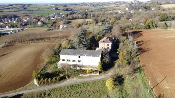 casa indipendente in vendita ad Alessandria in zona Valmadonna