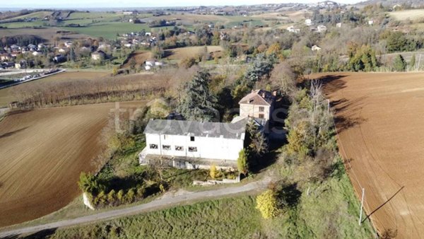 casa indipendente in vendita ad Alessandria in zona Valmadonna