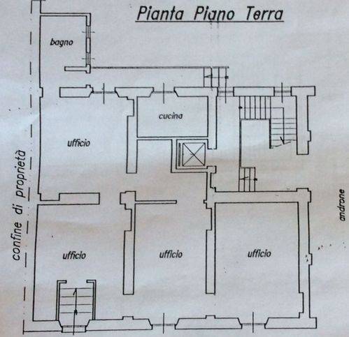 casa indipendente in vendita ad Alessandria in zona zona Pista