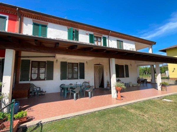 casa indipendente in vendita ad Alessandria in zona Il Cristo