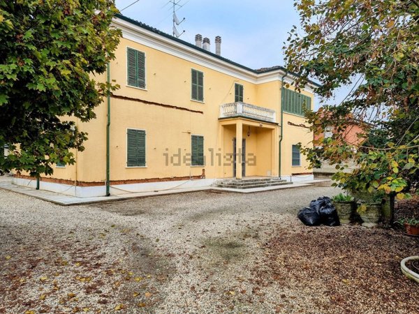 casa indipendente in vendita ad Alessandria