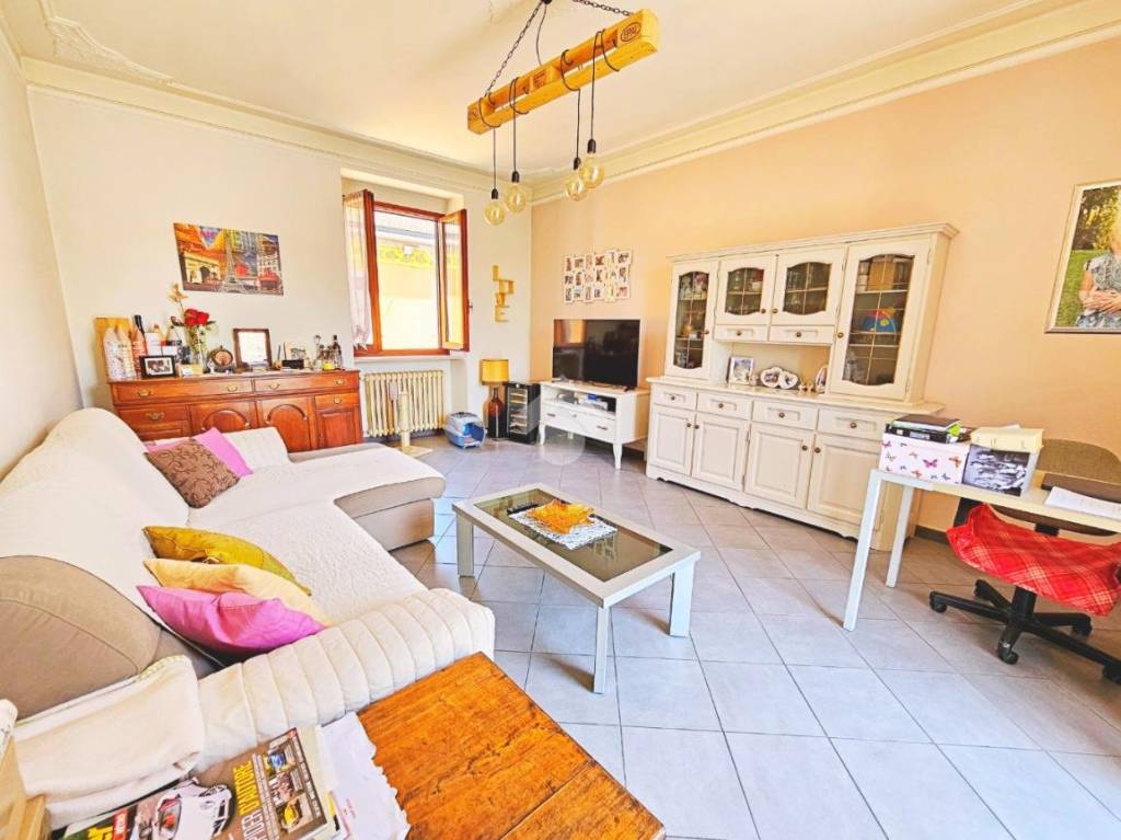 casa indipendente in vendita ad Alessandria in zona Litta Parodi