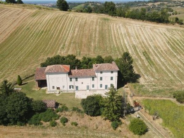 casa indipendente in vendita ad Alessandria in zona Valle San Bartolomeo