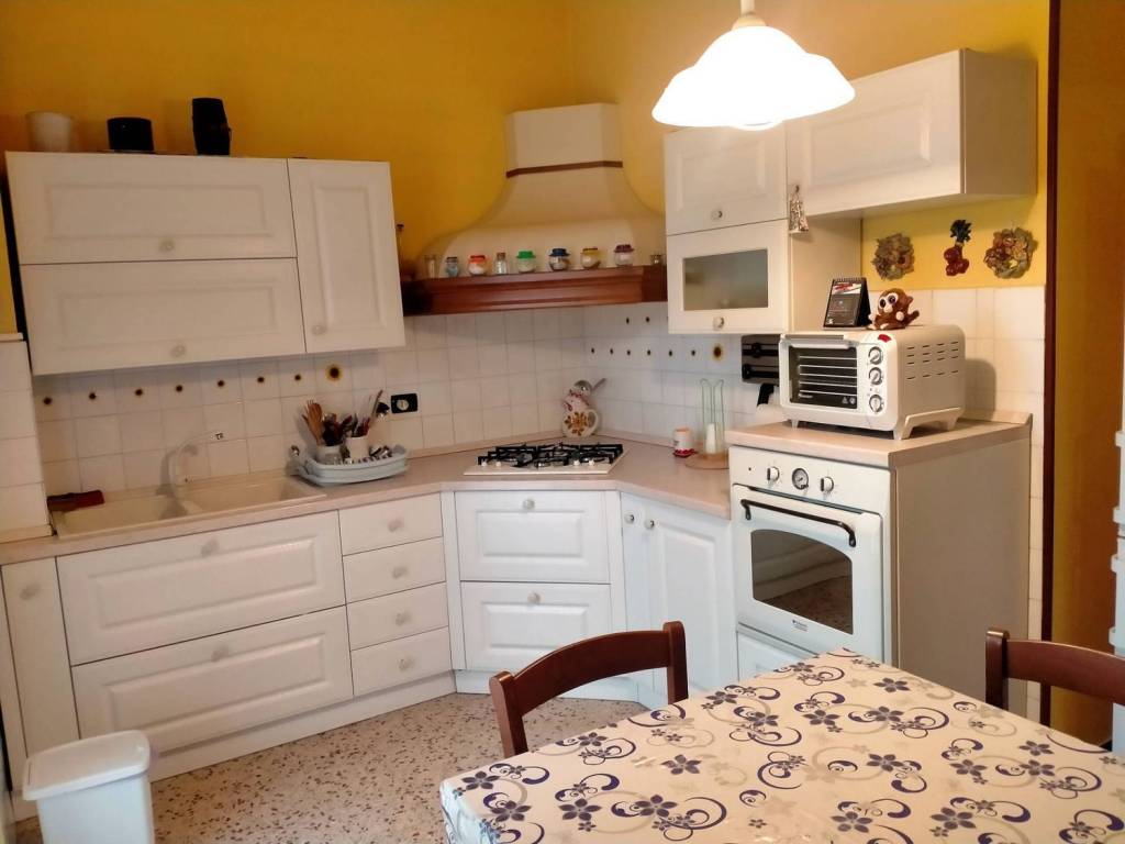 appartamento in vendita ad Alessandria in zona Galimberti