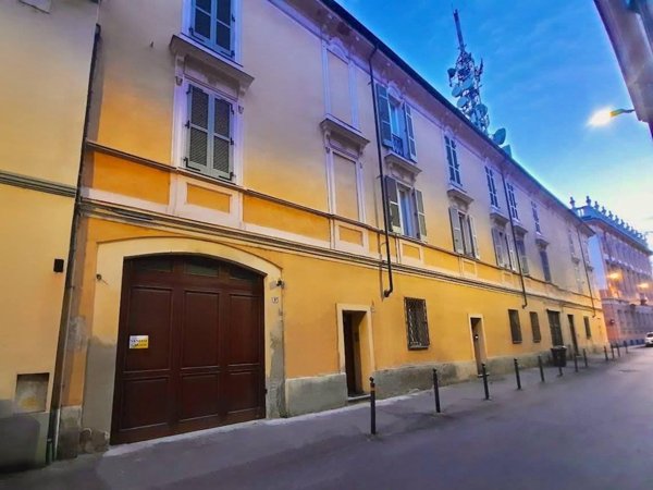 negozio in vendita ad Alessandria