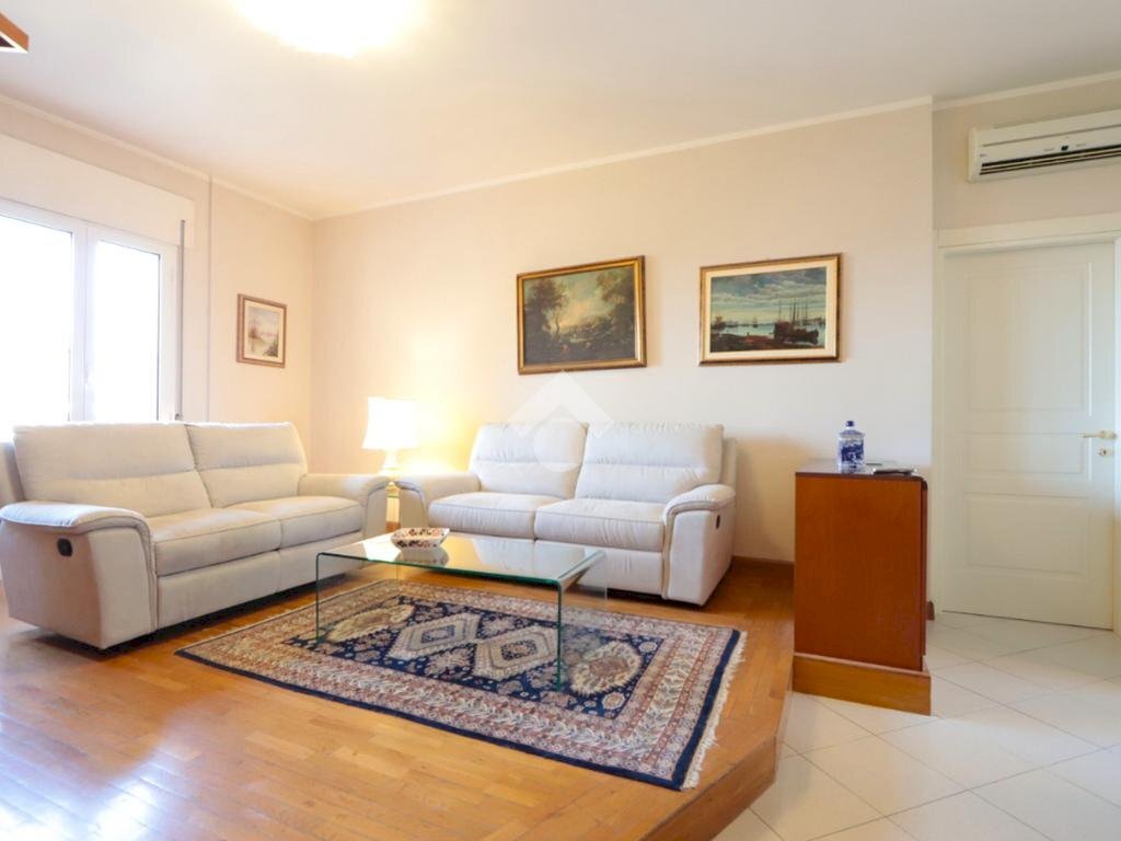 appartamento in vendita ad Alessandria in zona Cabanette