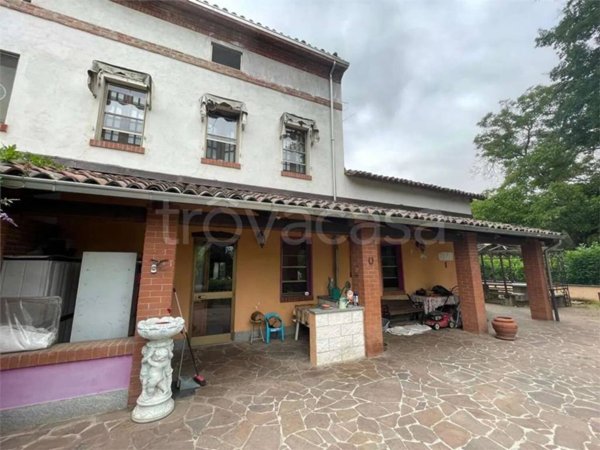 casa indipendente in vendita ad Alessandria in zona zona Pista