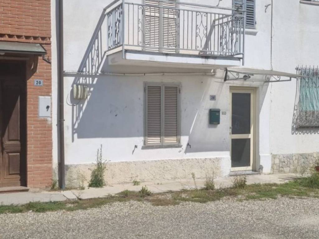 casa indipendente in vendita ad Alessandria in zona San Michele