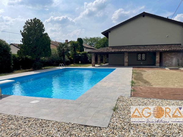casa indipendente in vendita ad Alessandria in zona San Giuliano Nuovo