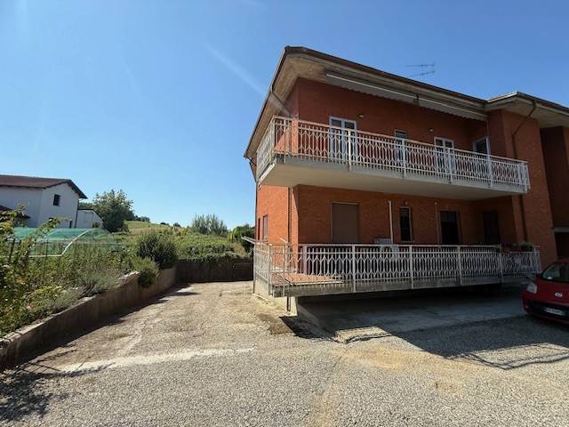 appartamento in vendita ad Alessandria in zona Valmadonna