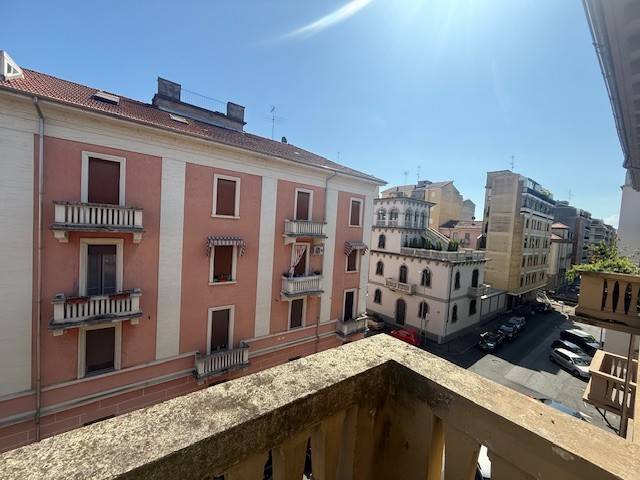 appartamento in vendita ad Alessandria in zona zona Pista