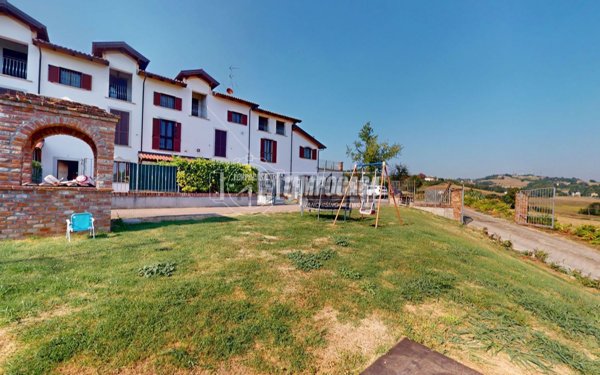 casa indipendente in vendita ad Alessandria in zona Valle San Bartolomeo