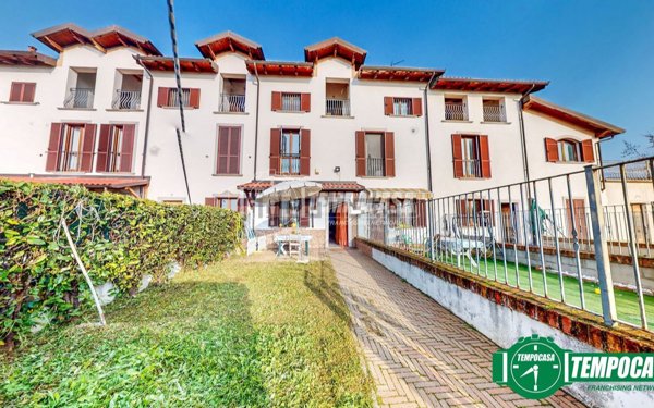 casa indipendente in vendita ad Alessandria in zona Valle San Bartolomeo