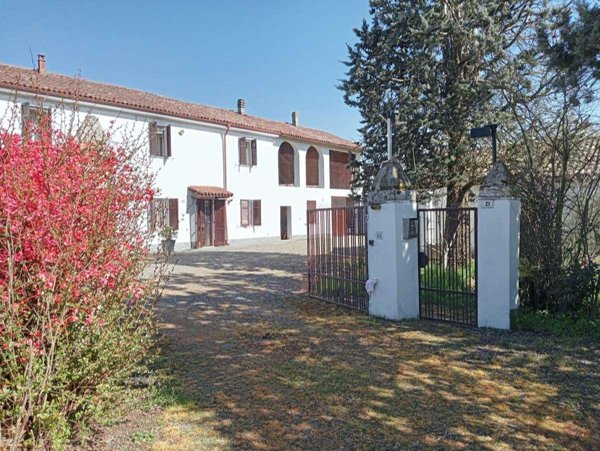 casale in vendita ad Alessandria in zona Litta Parodi