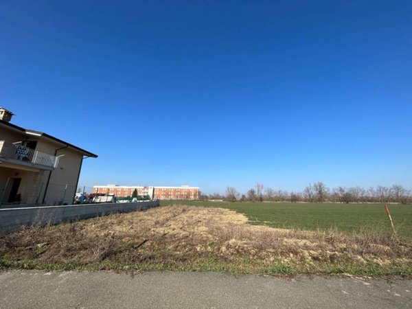 terreno edificabile in vendita ad Alessandria in zona Cabanette