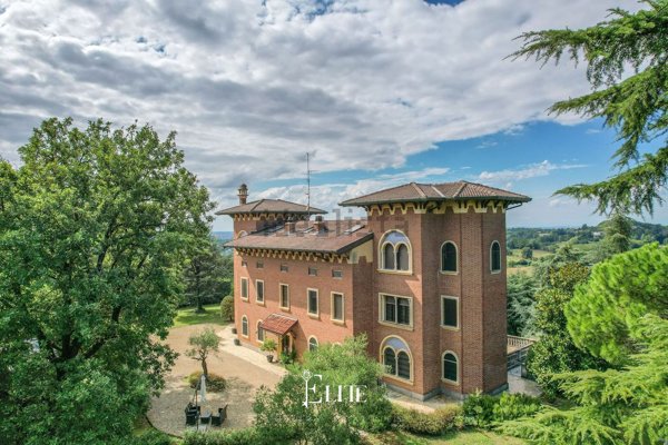 casa indipendente in vendita ad Alessandria in zona Valmadonna