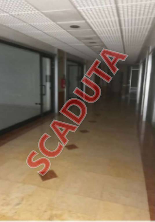 negozio in vendita ad Alessandria