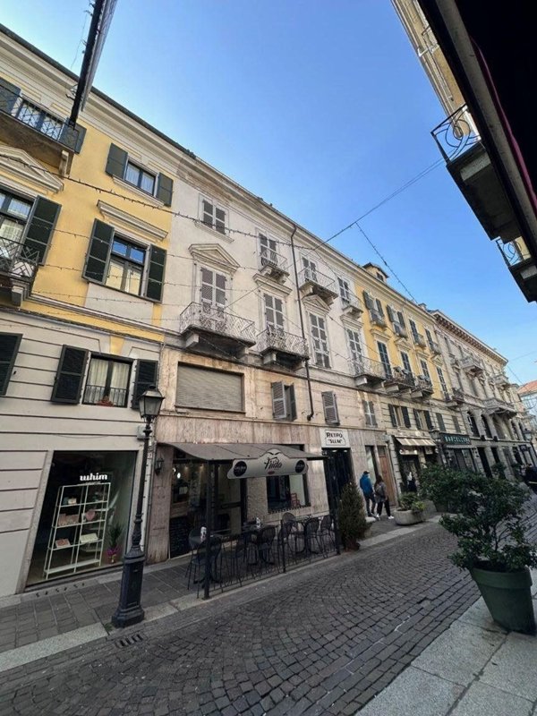 locale di sgombero in vendita ad Alessandria in zona Centro Città